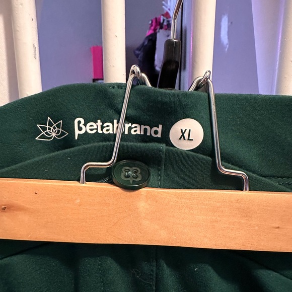 Betabrand green stretch pants.  New no tags ( they don’t come w/ tags) - Picture 7 of 7